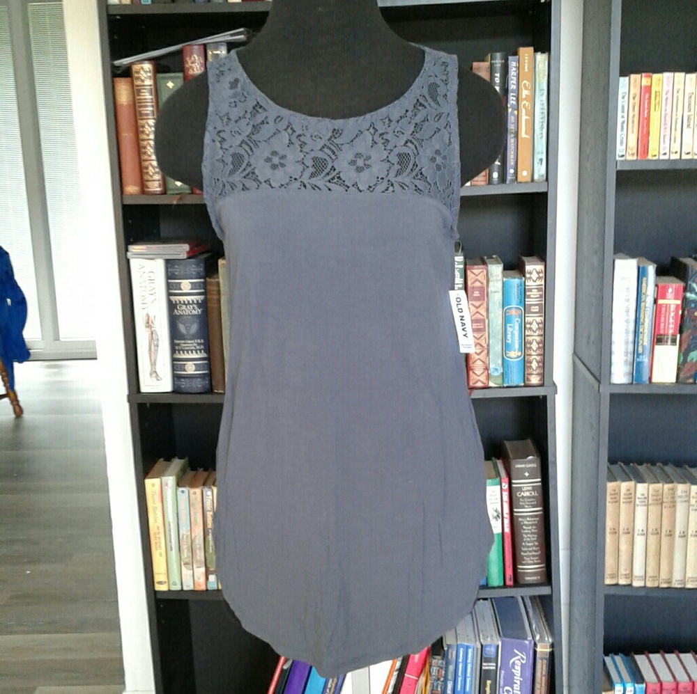 🌸 $5 NWT Old Navy Grey Lace Illusion Neckline Tank S